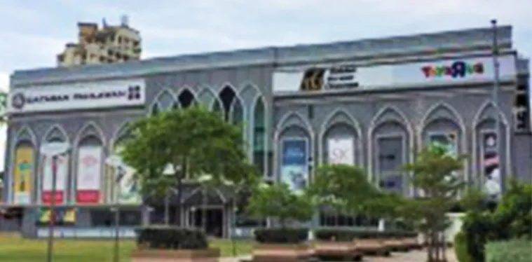 dataran pahlawan melaka megamall melaka