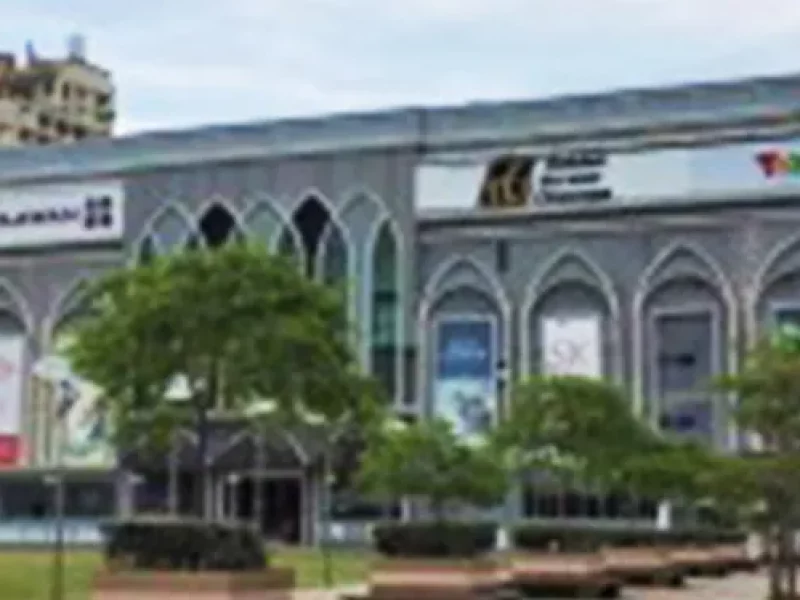 dataran pahlawan melaka megamall melaka