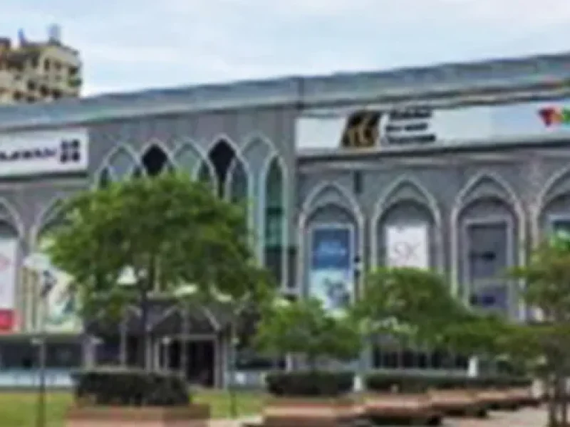 dataran pahlawan melaka megamall melaka