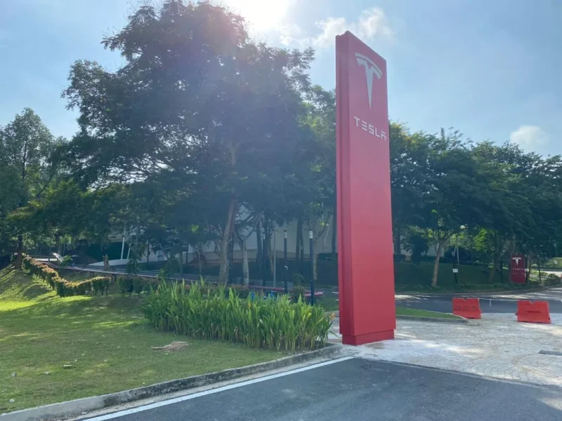 type commercial tesla service centre cyberjaya selangor